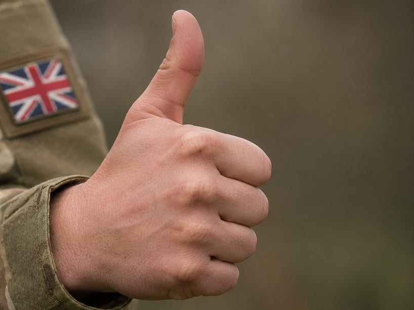 What-we-do_TrainingTransformation_training-assurance_thumbs-up-_818x613